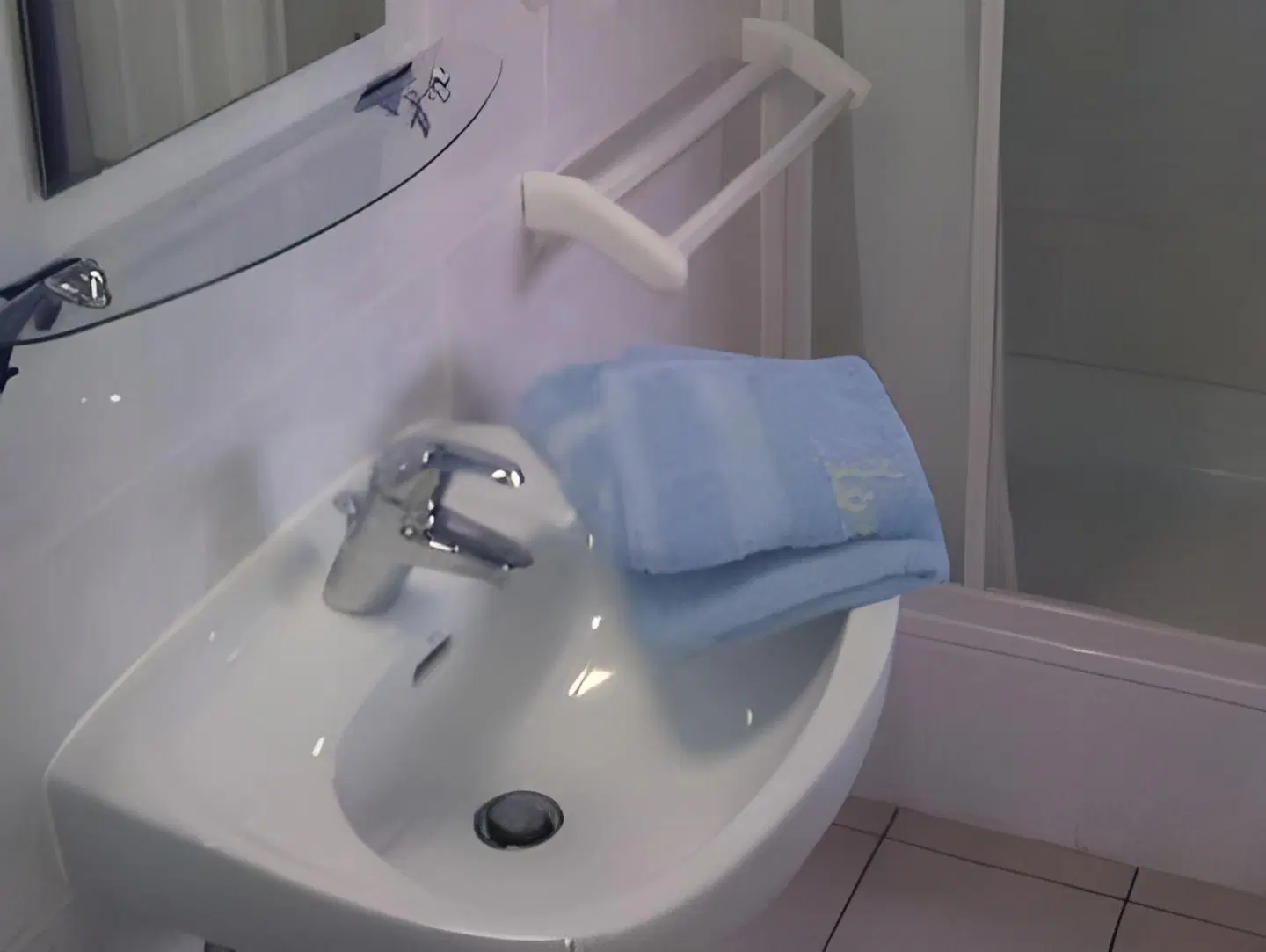 Logies Het Maantje Badezimmer