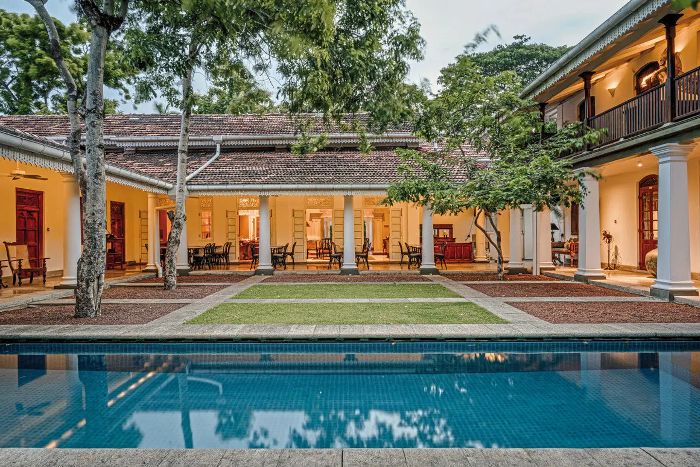 Maniumpathy OUTDOOR_POOL