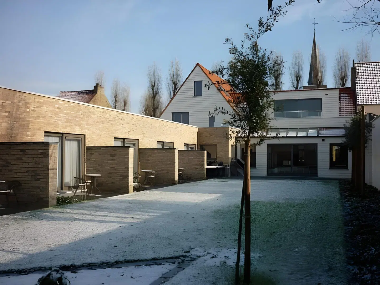 Gemeente Huis EXTERIOR