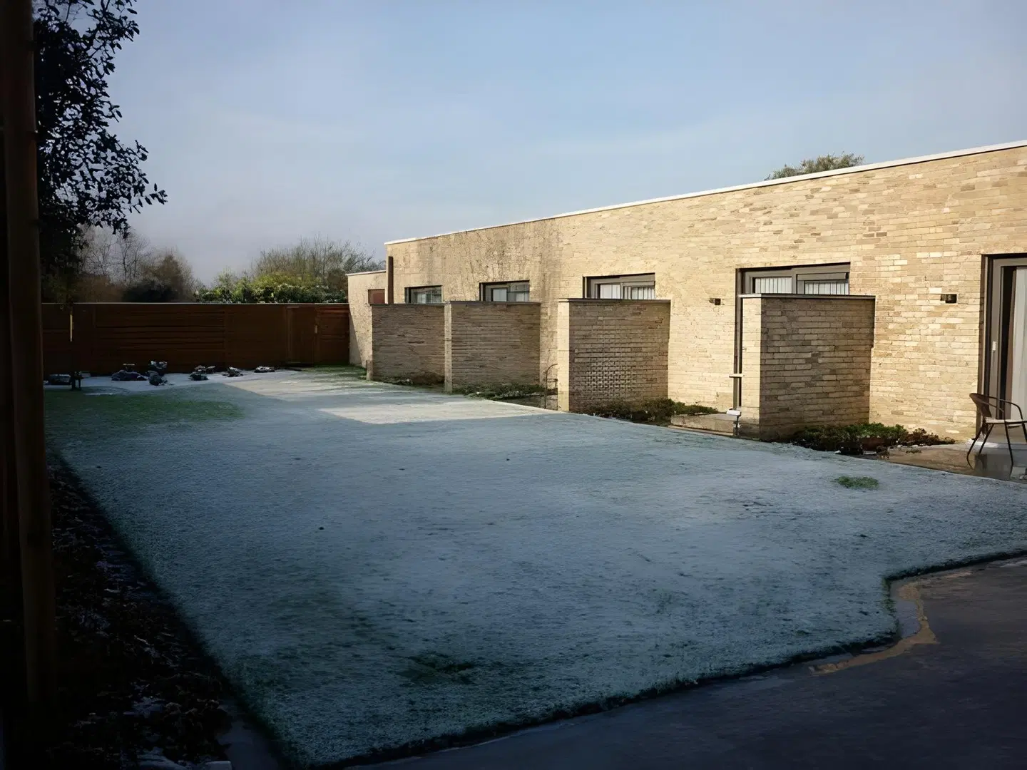 Gemeente Huis EXTERIOR