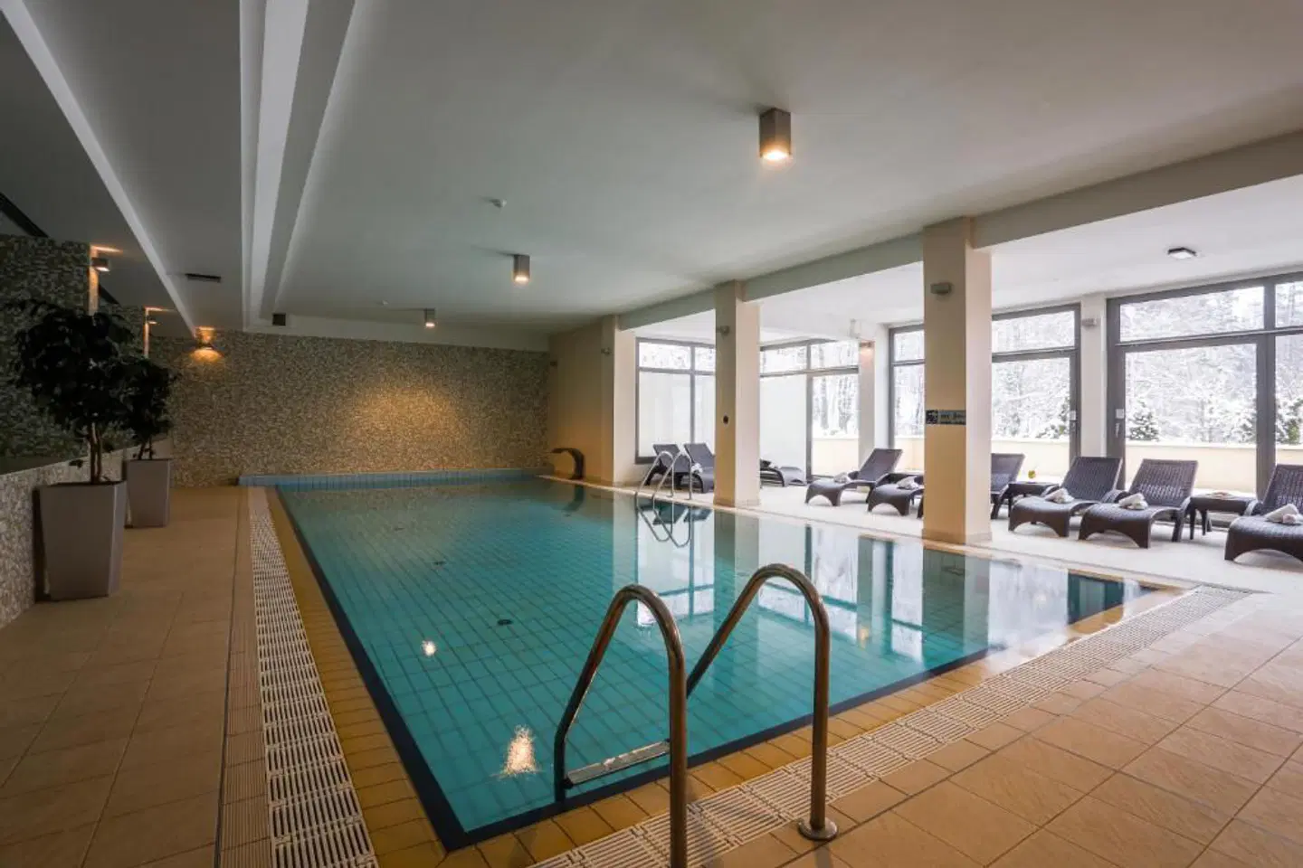 Hotel Trako'an Hallenbad
