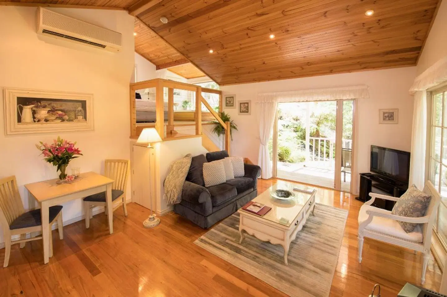 Myers Creek Cascades Luxury Cottages LOUNGE_LOBBY