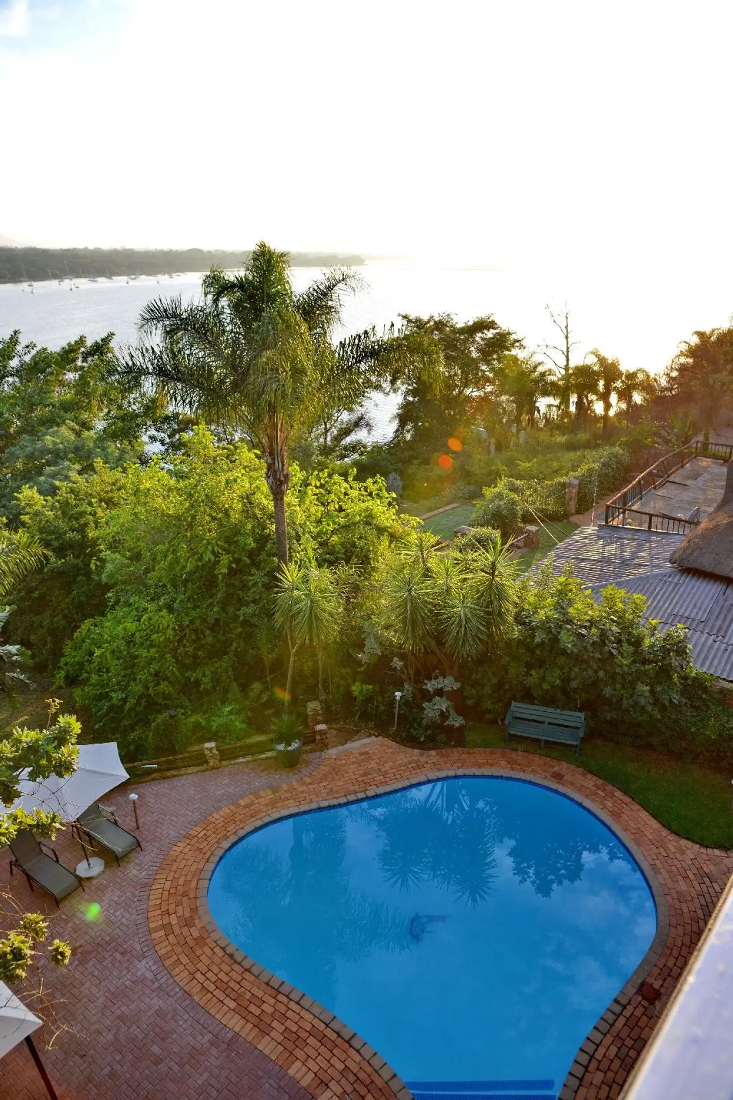 The Shore House OUTDOOR_POOL