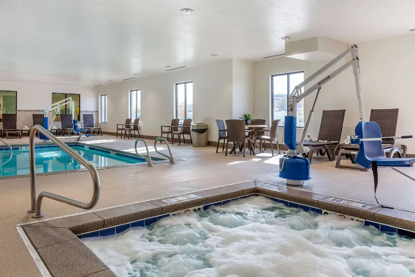 Comfort Inn & Suites Hallenbad
