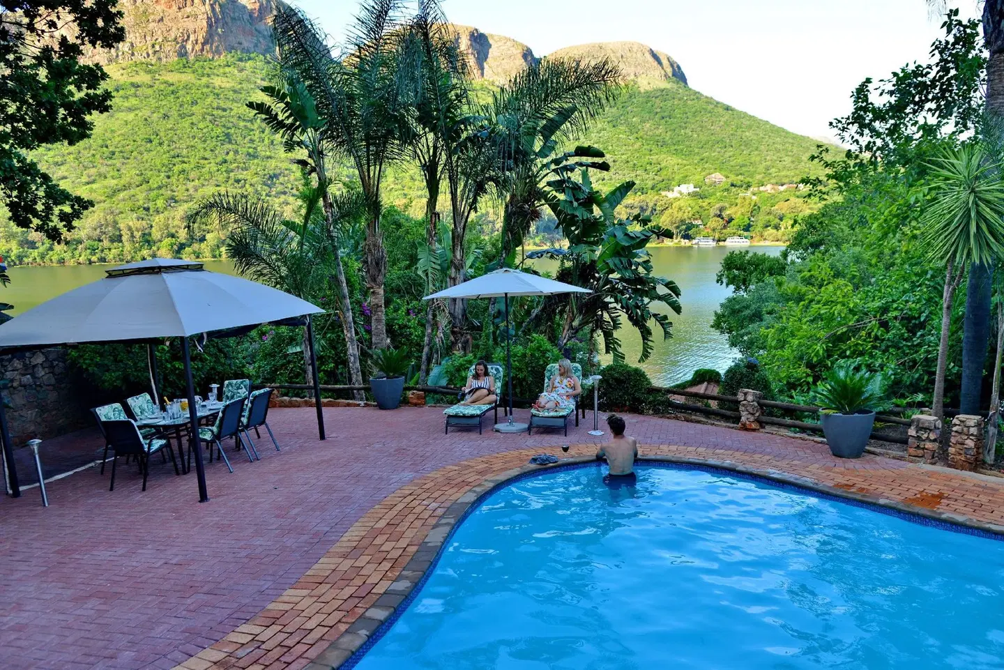The Shore House OUTDOOR_POOL