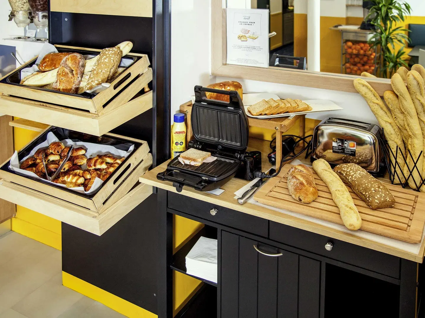 ibis Styles Paris Cadet Lafayette Restaurant