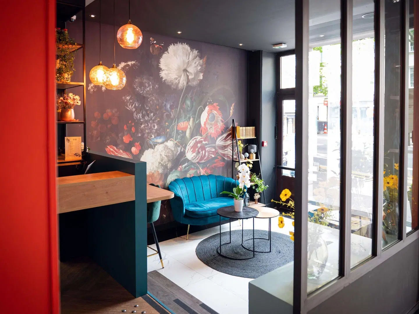 Ibis Styles Paris Batignolles PEOPLE