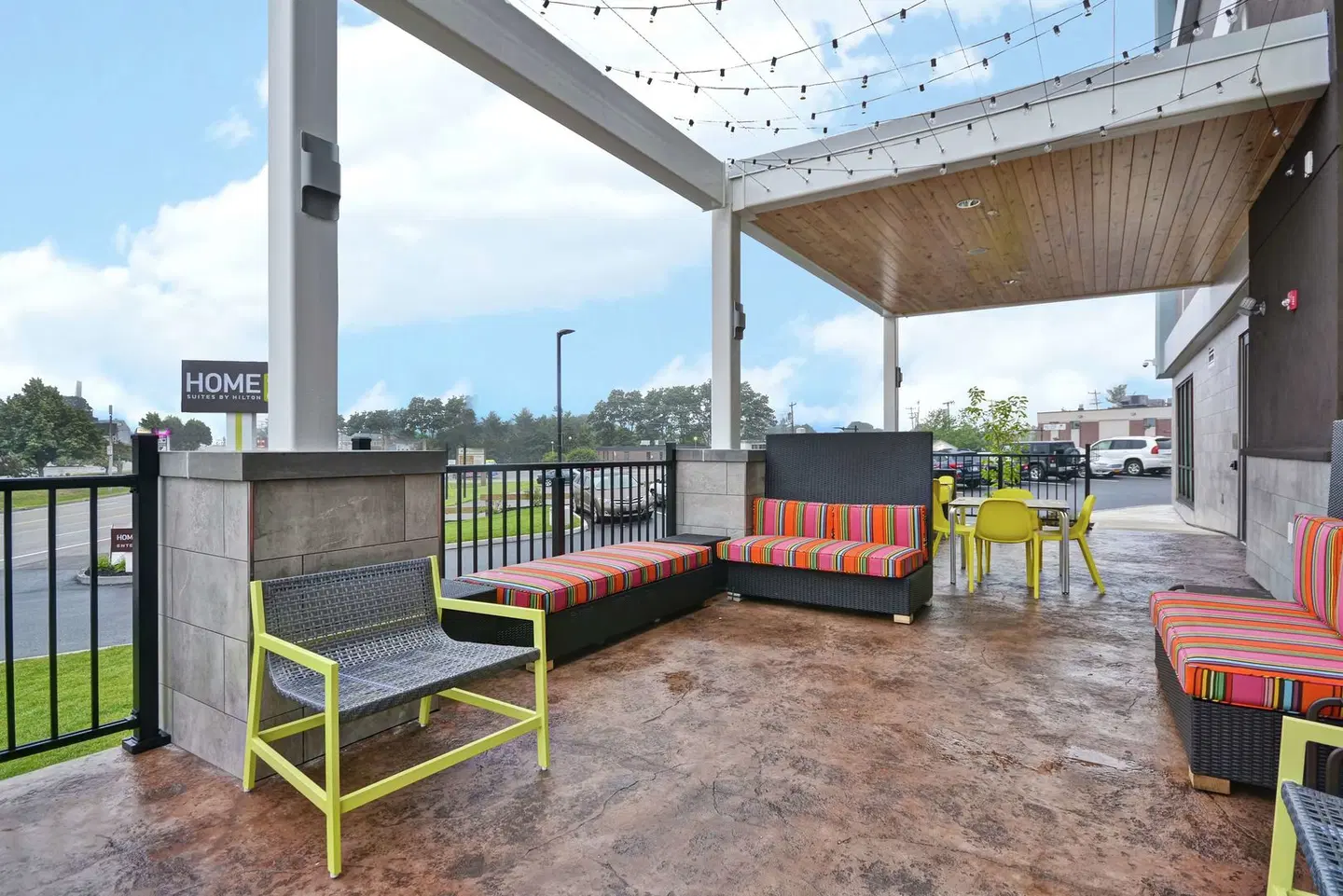 Home2 Suites by Hilton Portland Airport ME Terrasse