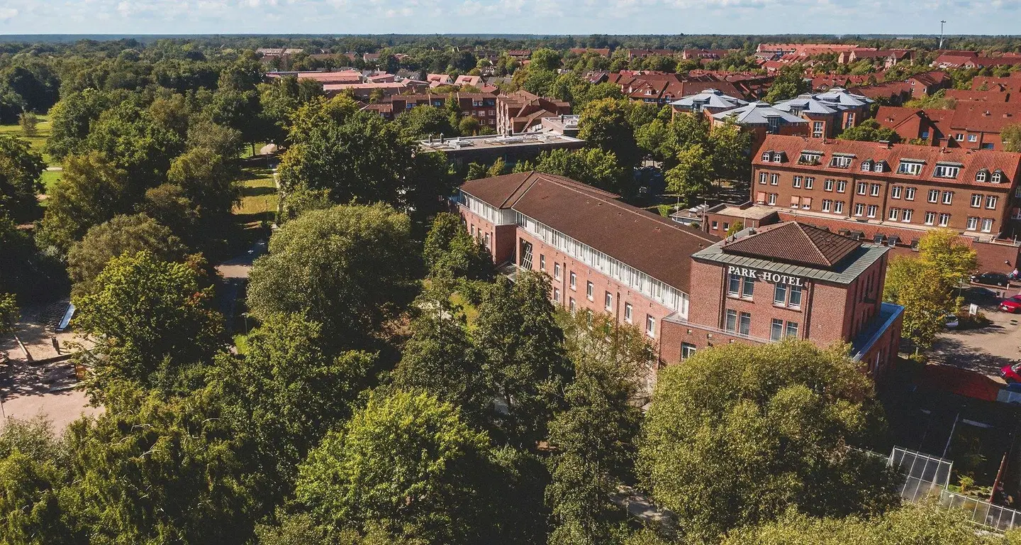 PLAZA Premium Parkhotel Norderstedt EXTERIOR