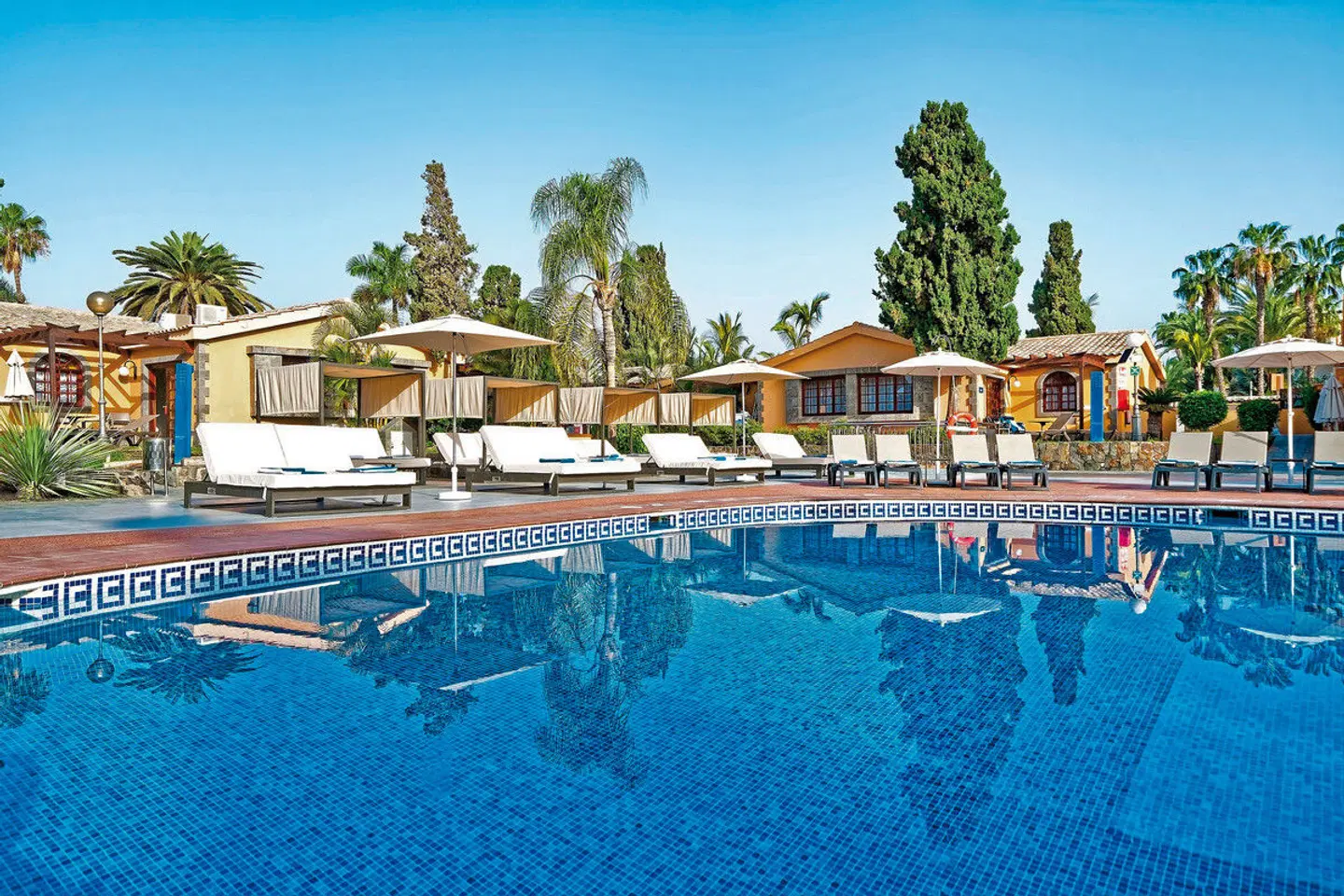 Suites & Villas by Dunas OUTDOOR_POOL