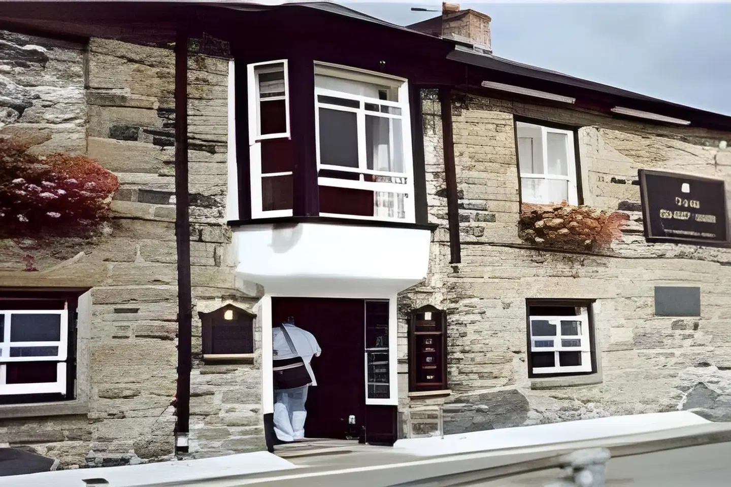 The Ship Inn EXTERIOR