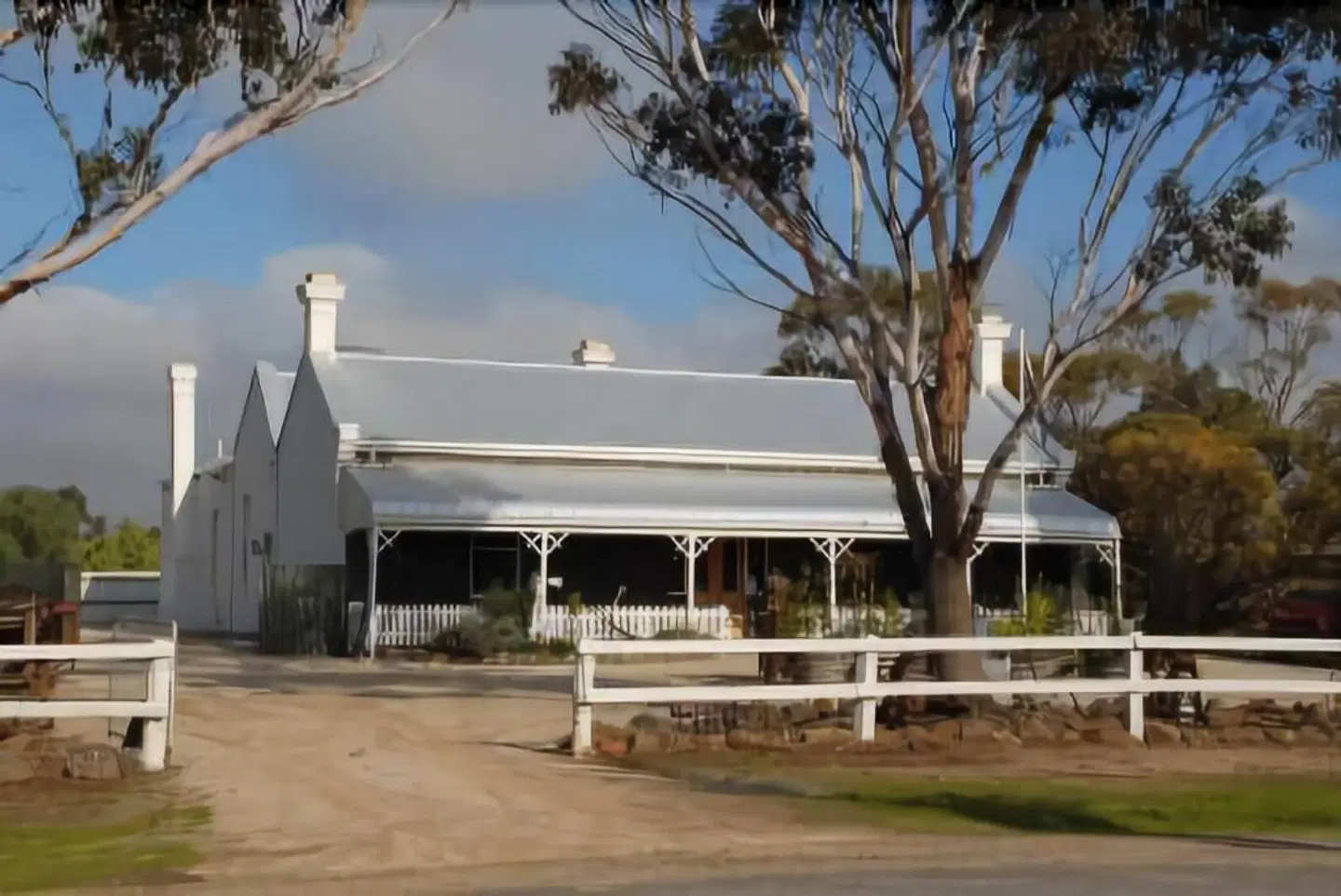 Little River Bed & Breakfast EXTERIOR