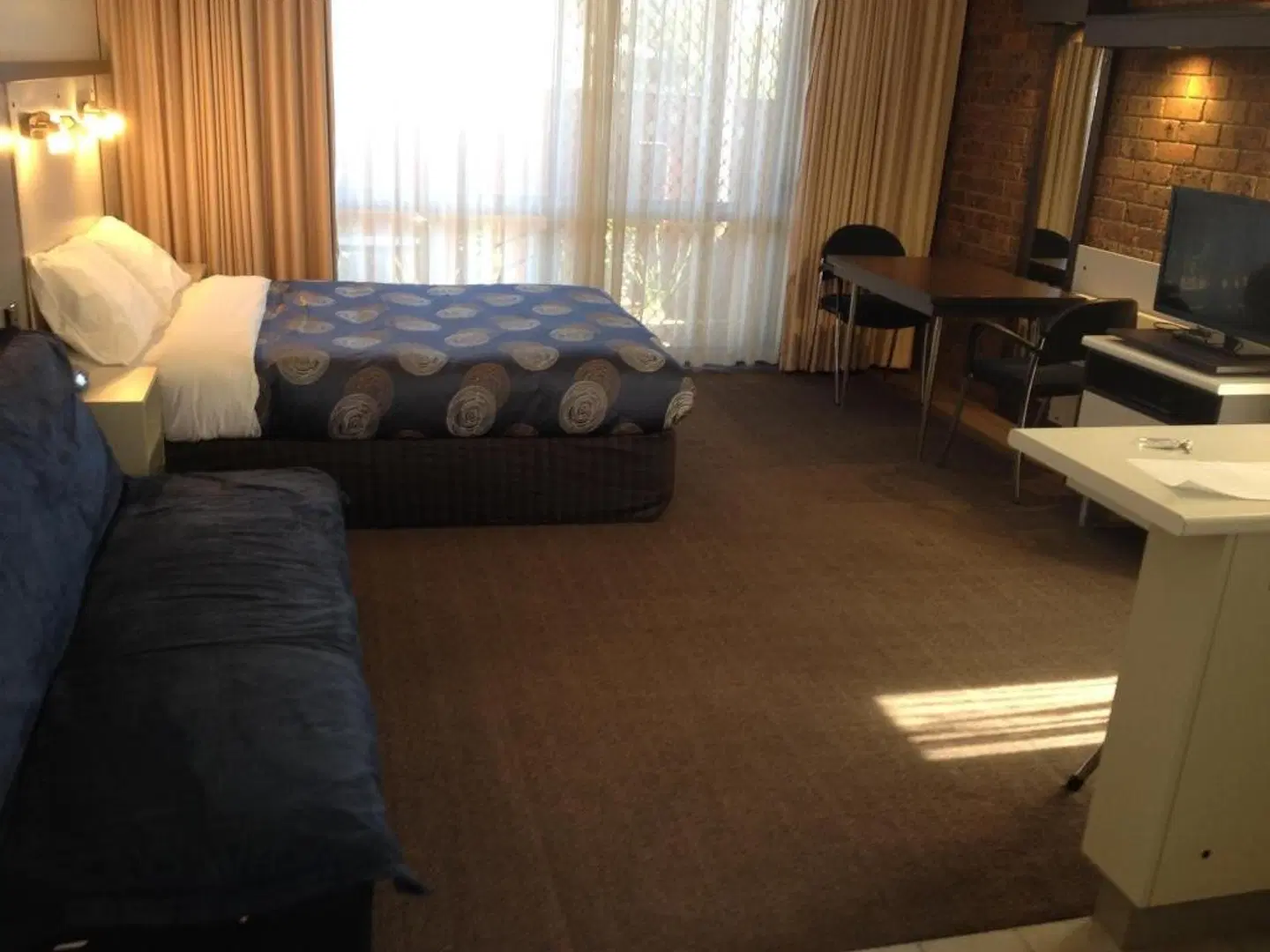 The Central Hotel Motel Lakes Entrance ROOM_EXAMPLE