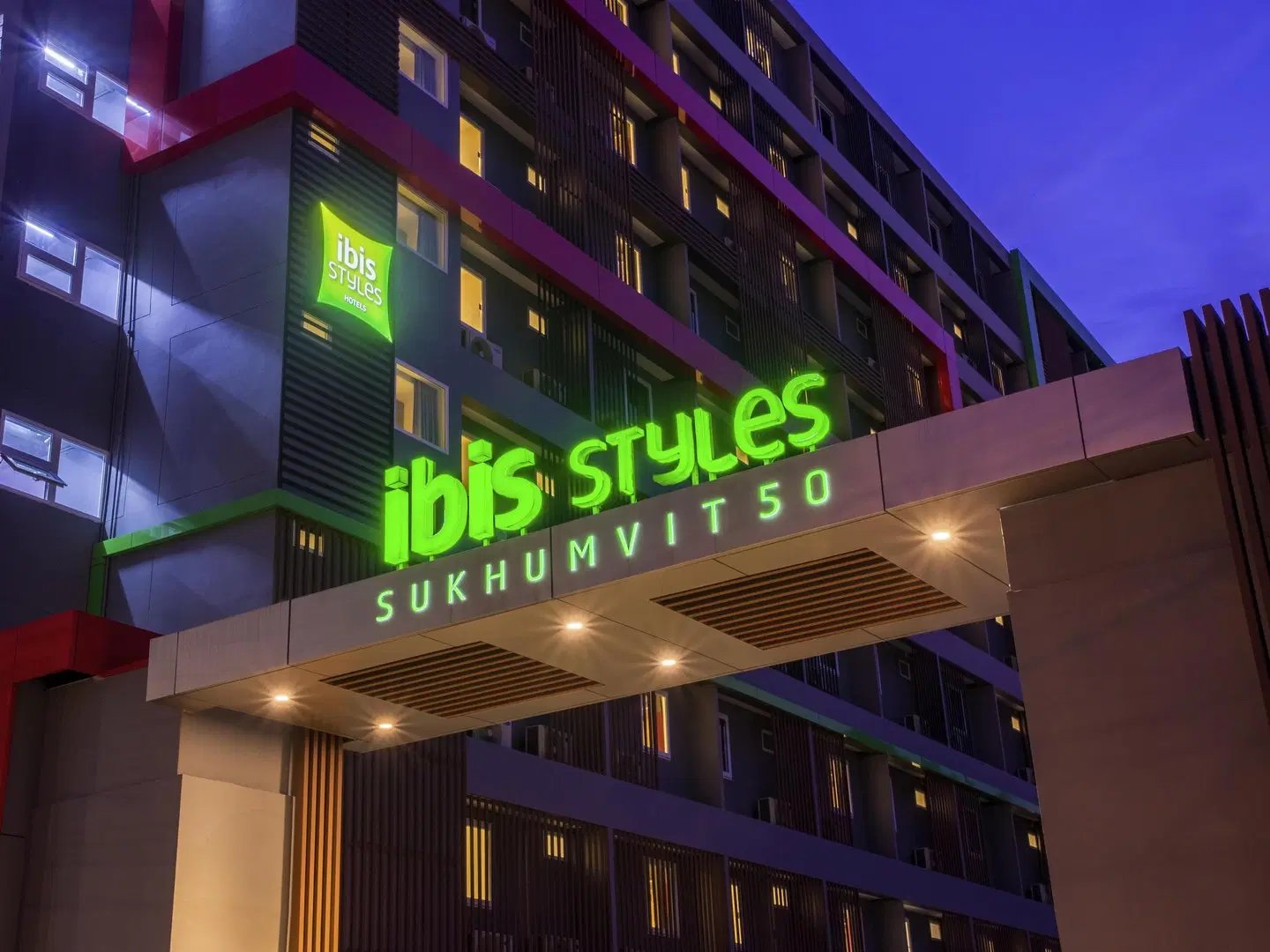 ibis Styles Bangkok Sukhumvit 50 EXTERIOR