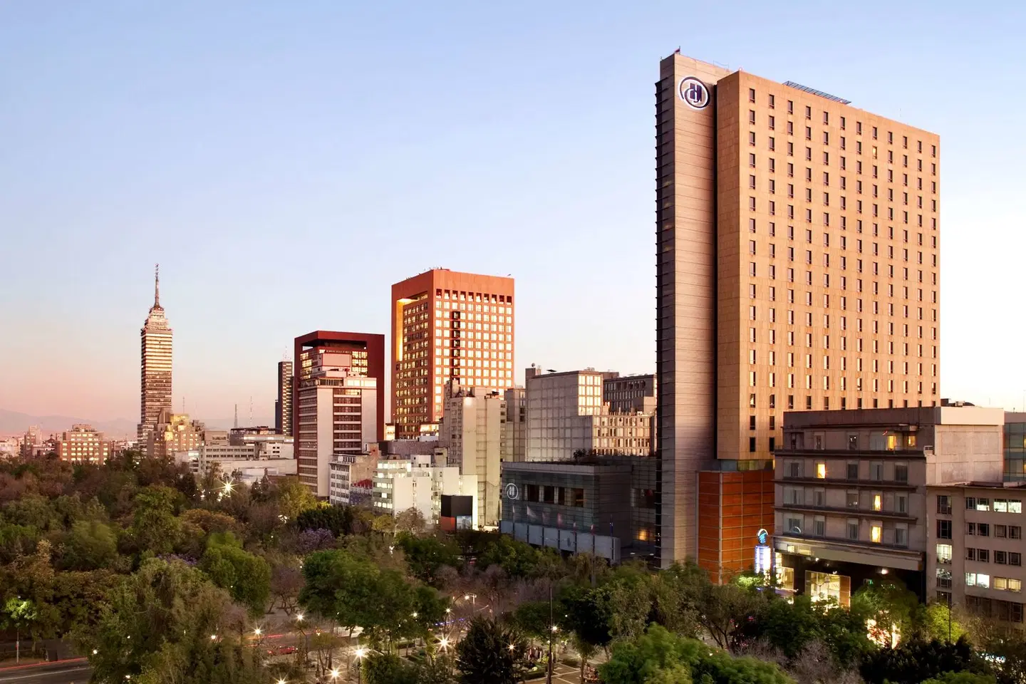 Hilton Mexico City Reforma EXTERIOR