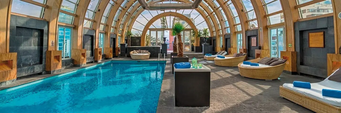 The Ritz-Carlton Santiago Hallenbad
