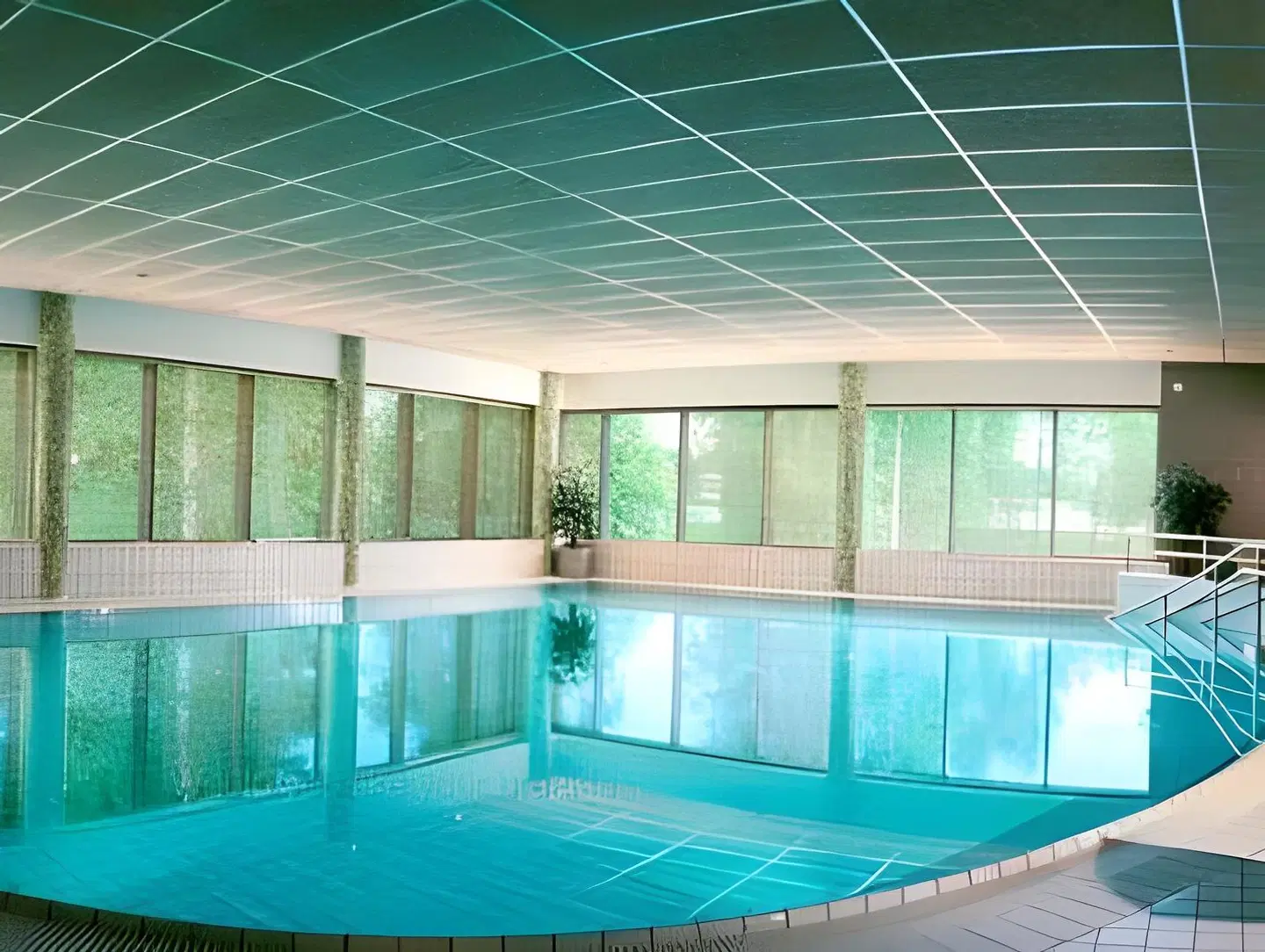 Lasaretti Hallenbad