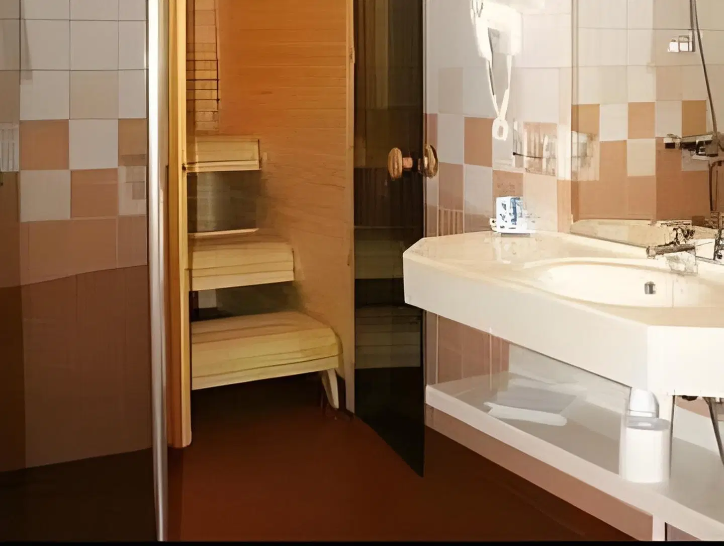 Hotel Vallonia Badezimmer