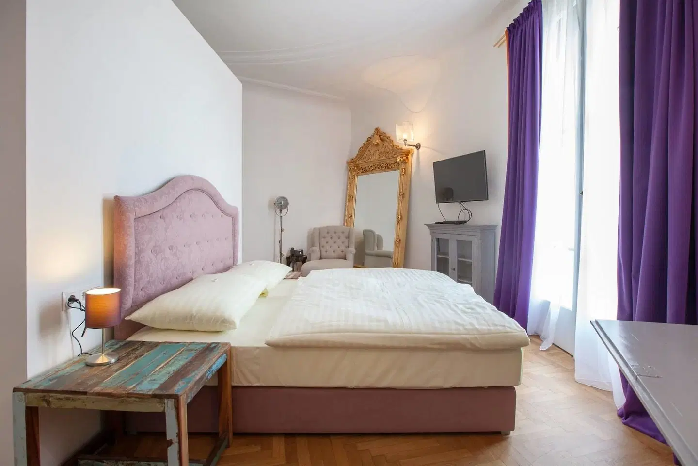 Hotel Pension Museum ROOM_EXAMPLE
