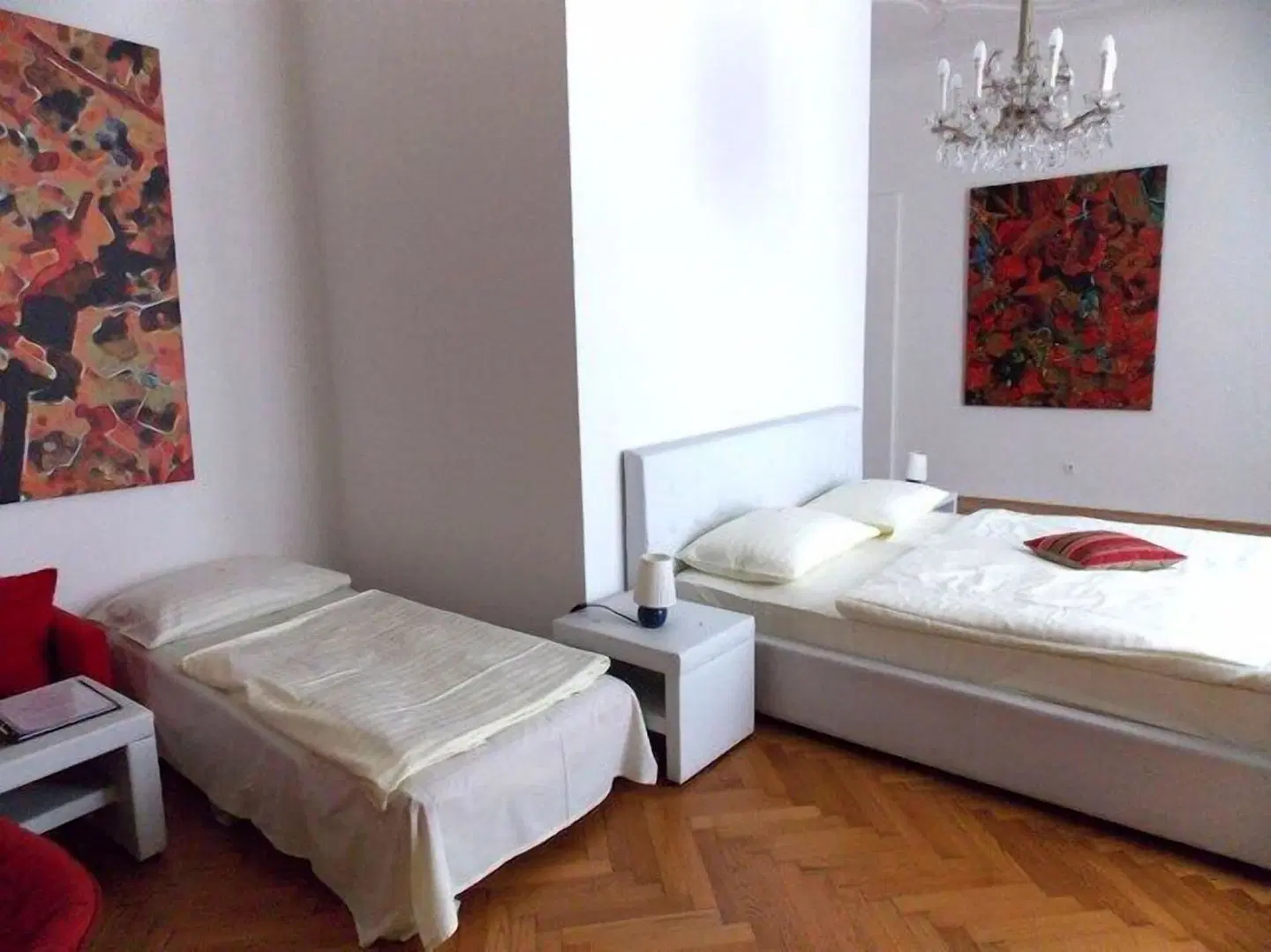 Hotel Pension Museum ROOM_EXAMPLE