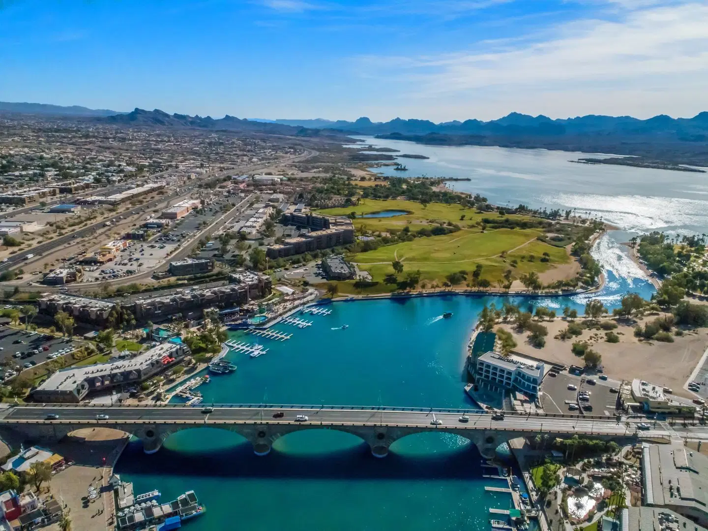 Holiday Inn Express & Suites Lake Havasu - London Bridge by IHG LANDSCAPE