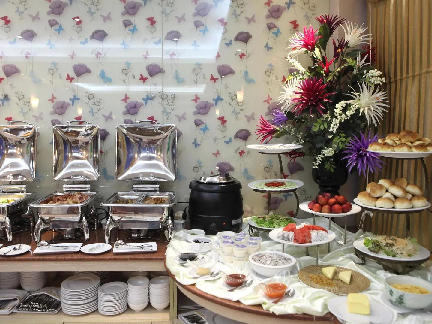 Flower Hotel Restaurant