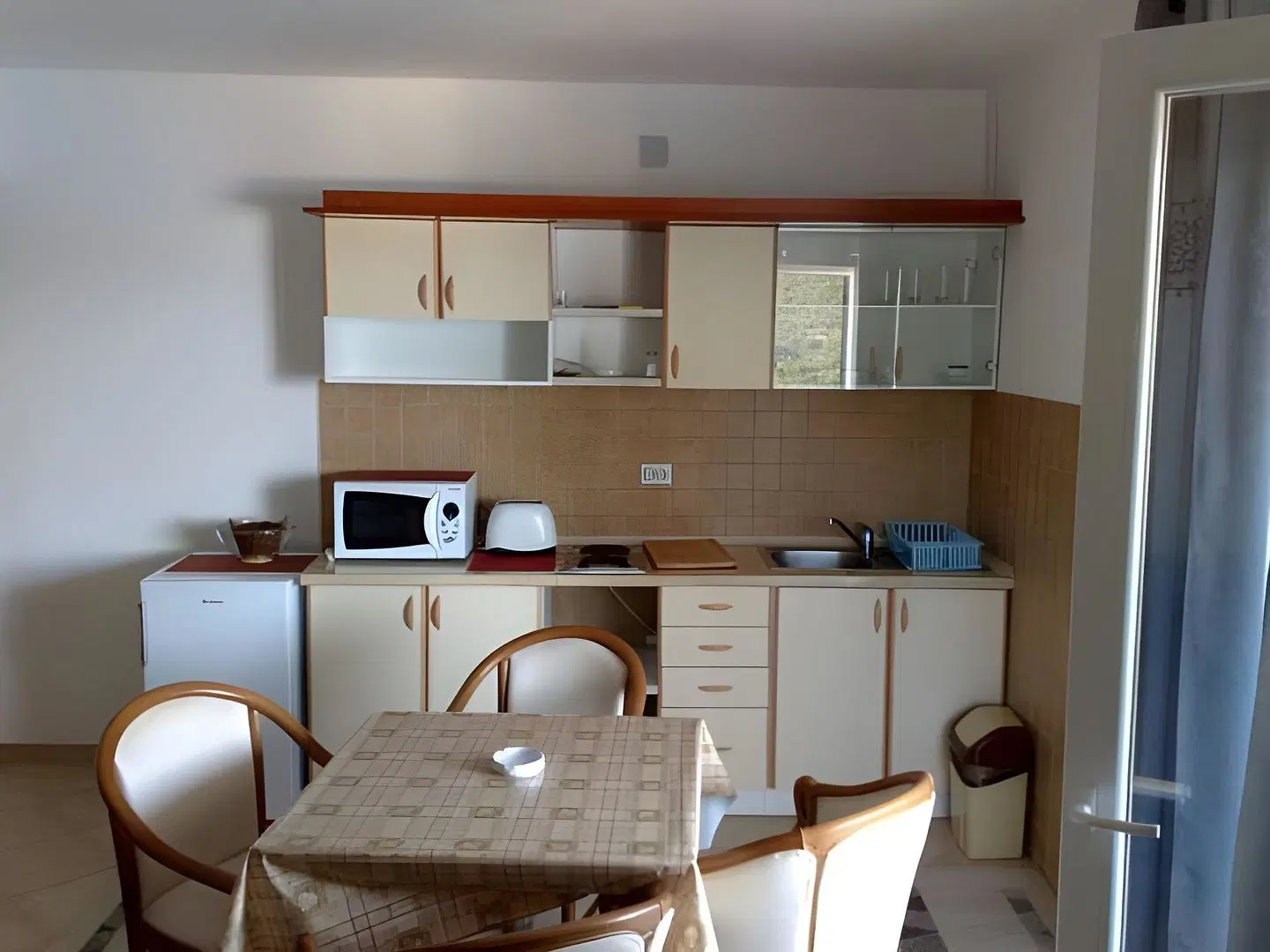 Apartments Vesna ROOM_EXAMPLE