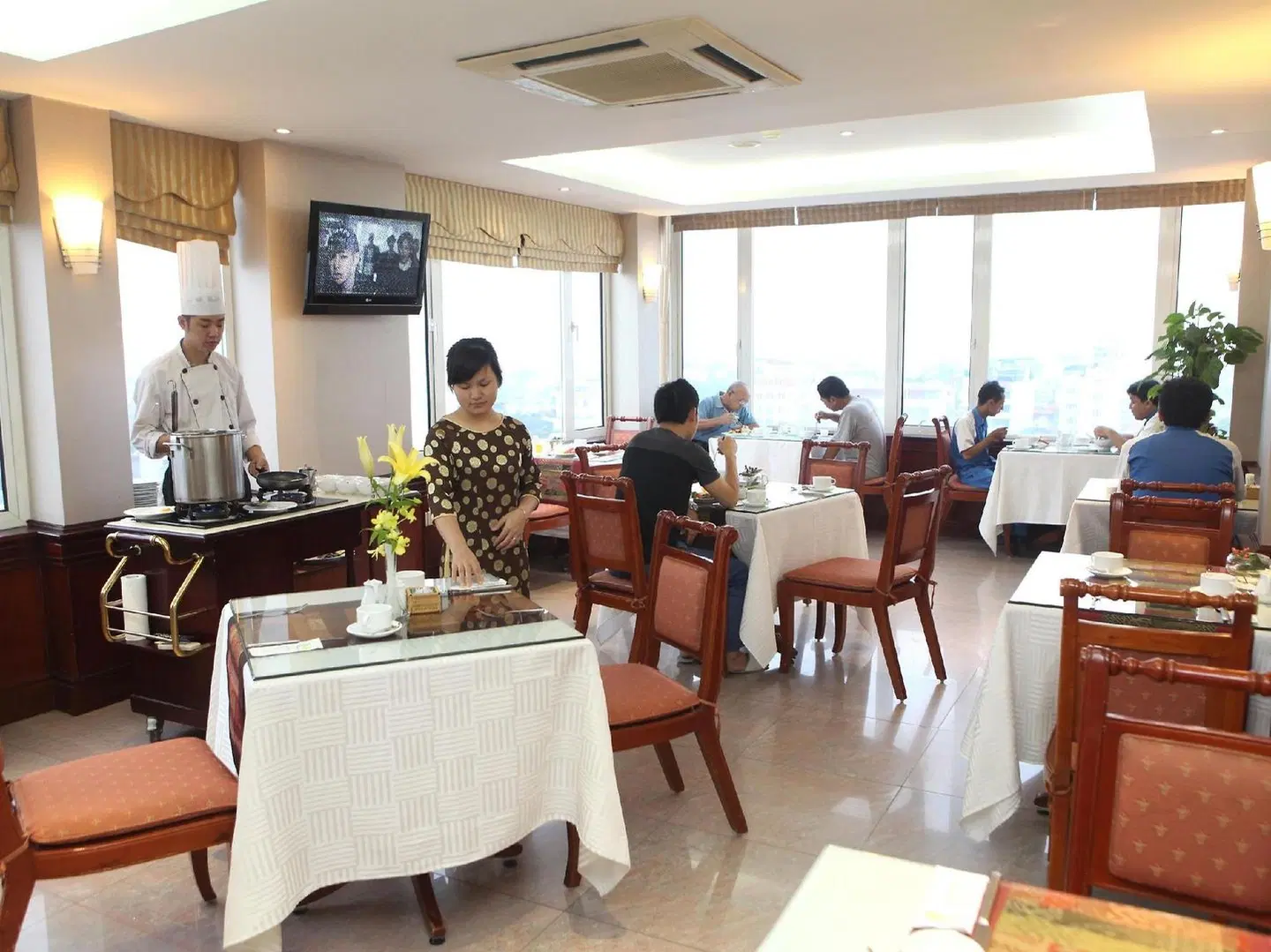 Flower Hotel Restaurant