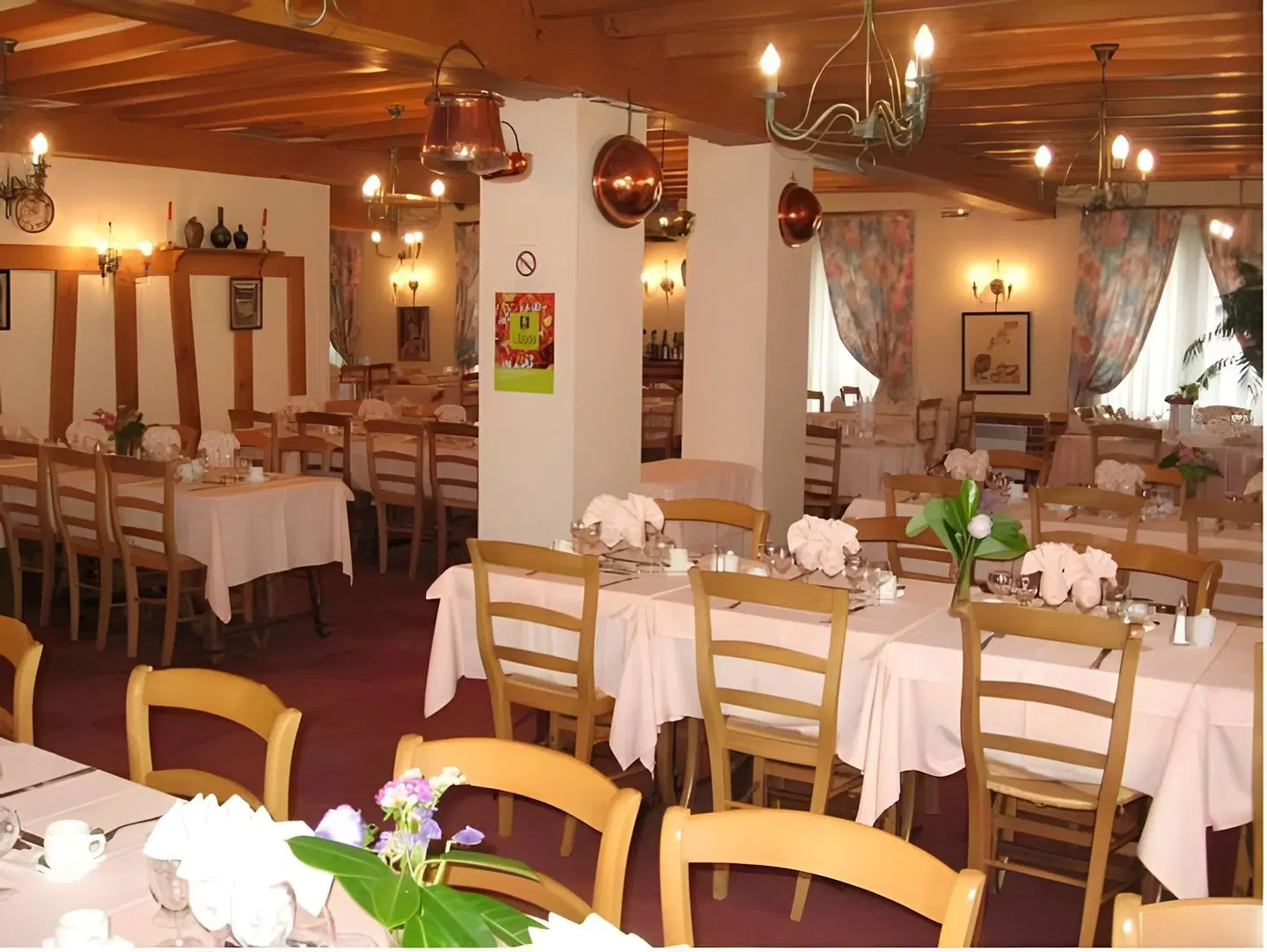 Logis Hôtel Restaurant La Paix Restaurant