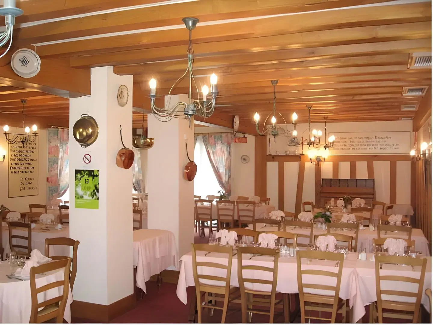 Logis Hôtel Restaurant La Paix Bar