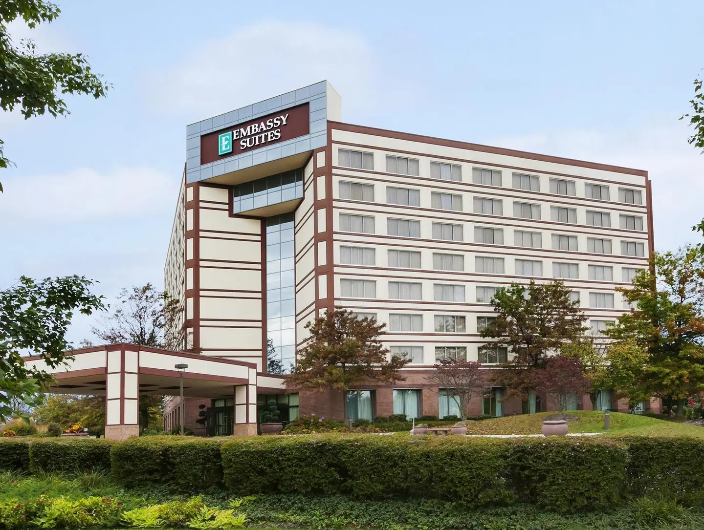 Embassy Suites by Hilton Baltimore at BWI Airport EXTERIOR