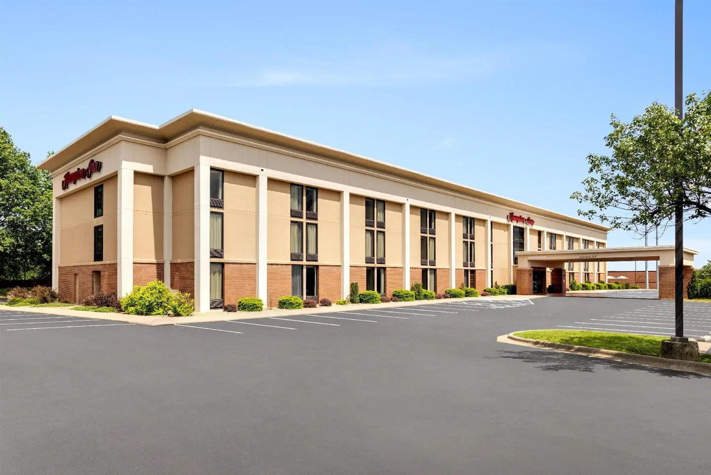 Hampton Inn Springfield-South EXTERIOR