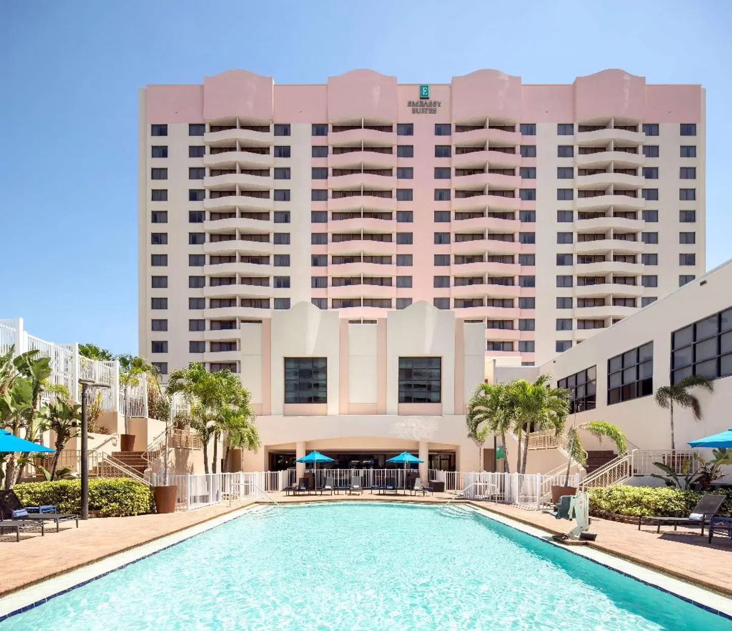 Embassy Suites by Hilton Tampa Airport Westshore EXTERIOR