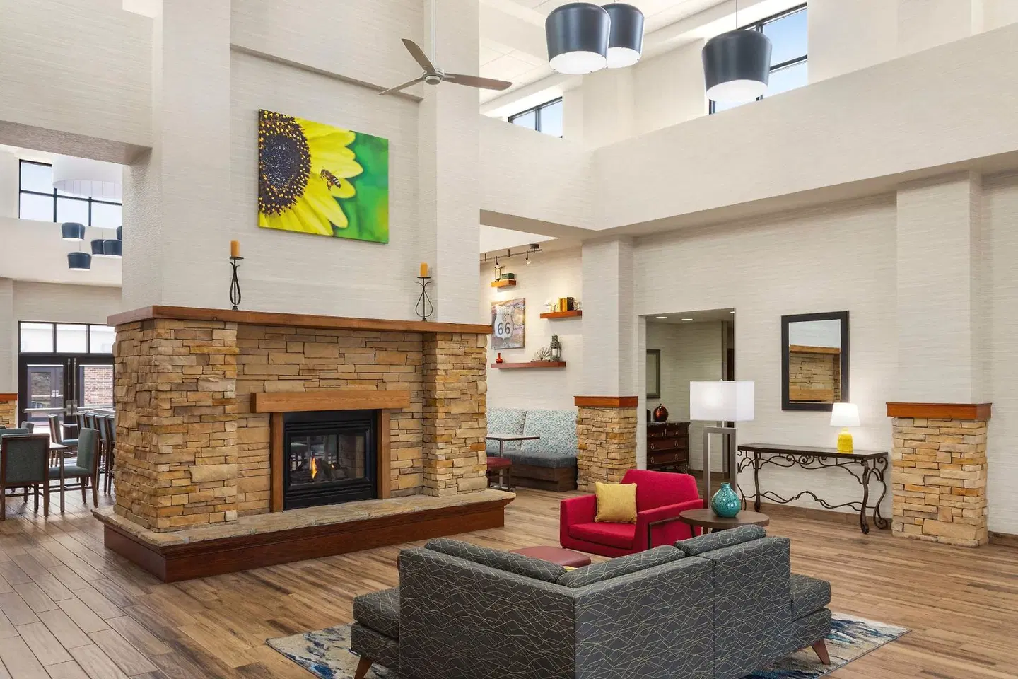 Hampton Inn & Suites Springfield LOUNGE_LOBBY