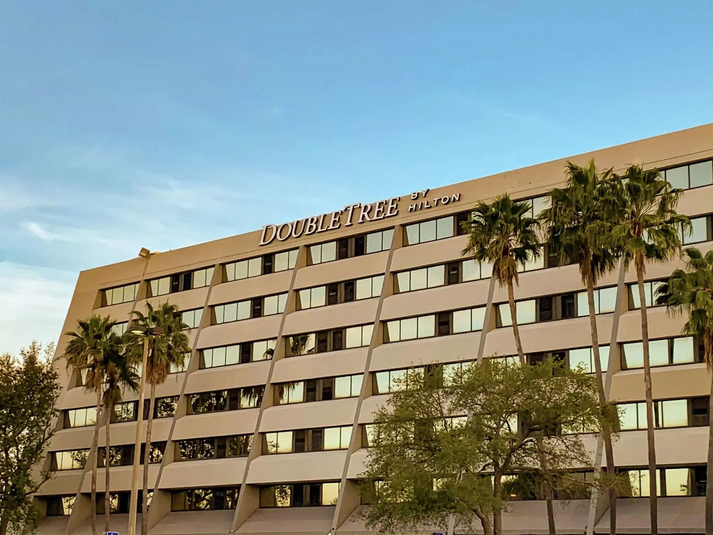 DoubleTree Suites by Hilton Tampa Bay EXTERIOR