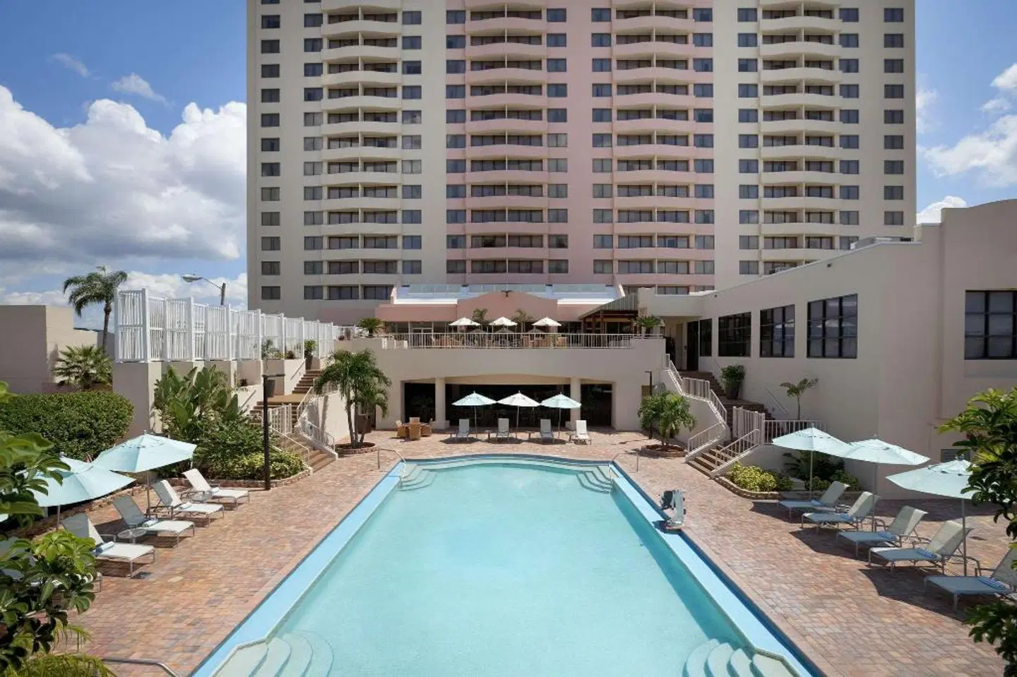 Embassy Suites by Hilton Tampa Airport Westshore OUTDOOR_POOL
