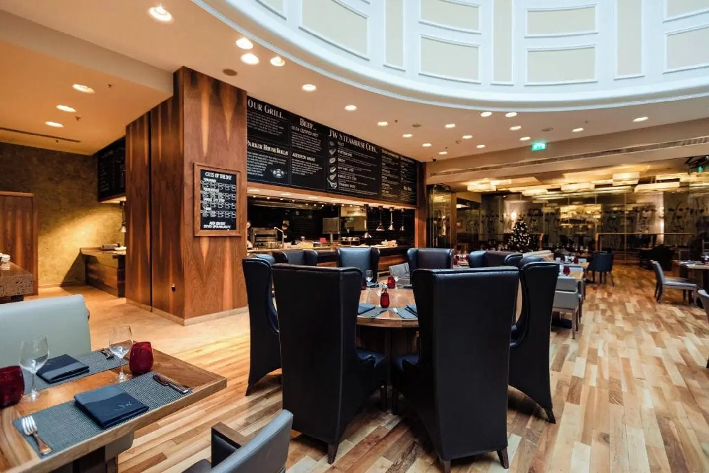 JW Marriott Bucharest Grand Hotel Bar