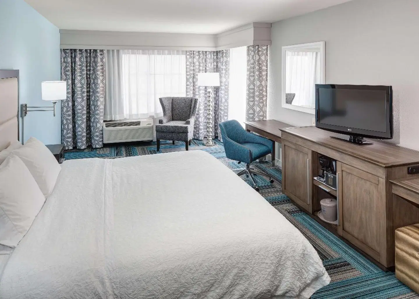 Hampton Inn San Diego-Downtown ROOM_EXAMPLE