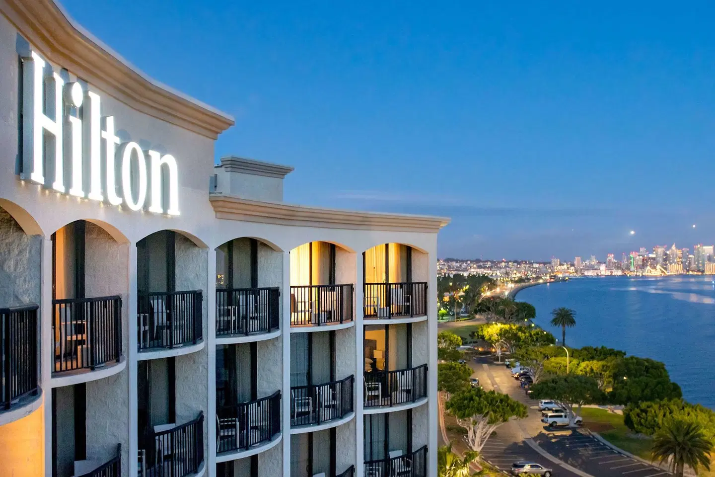 Hilton San Diego Airport/Harbor Island EXTERIOR