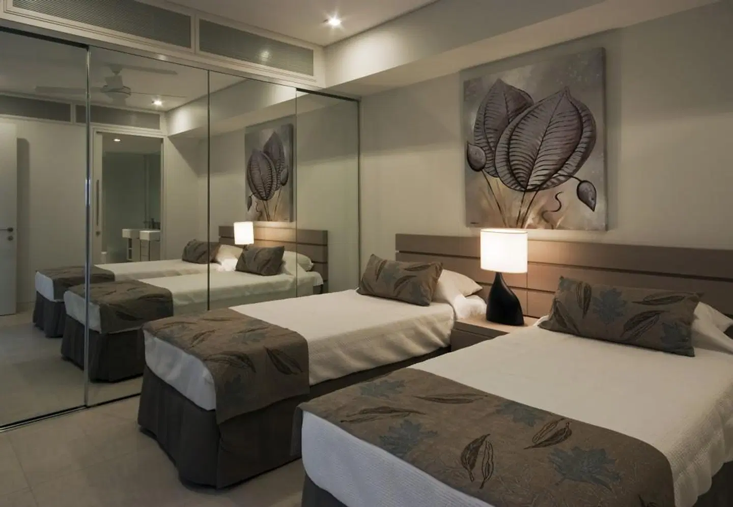 Coconut Grove ROOM_EXAMPLE