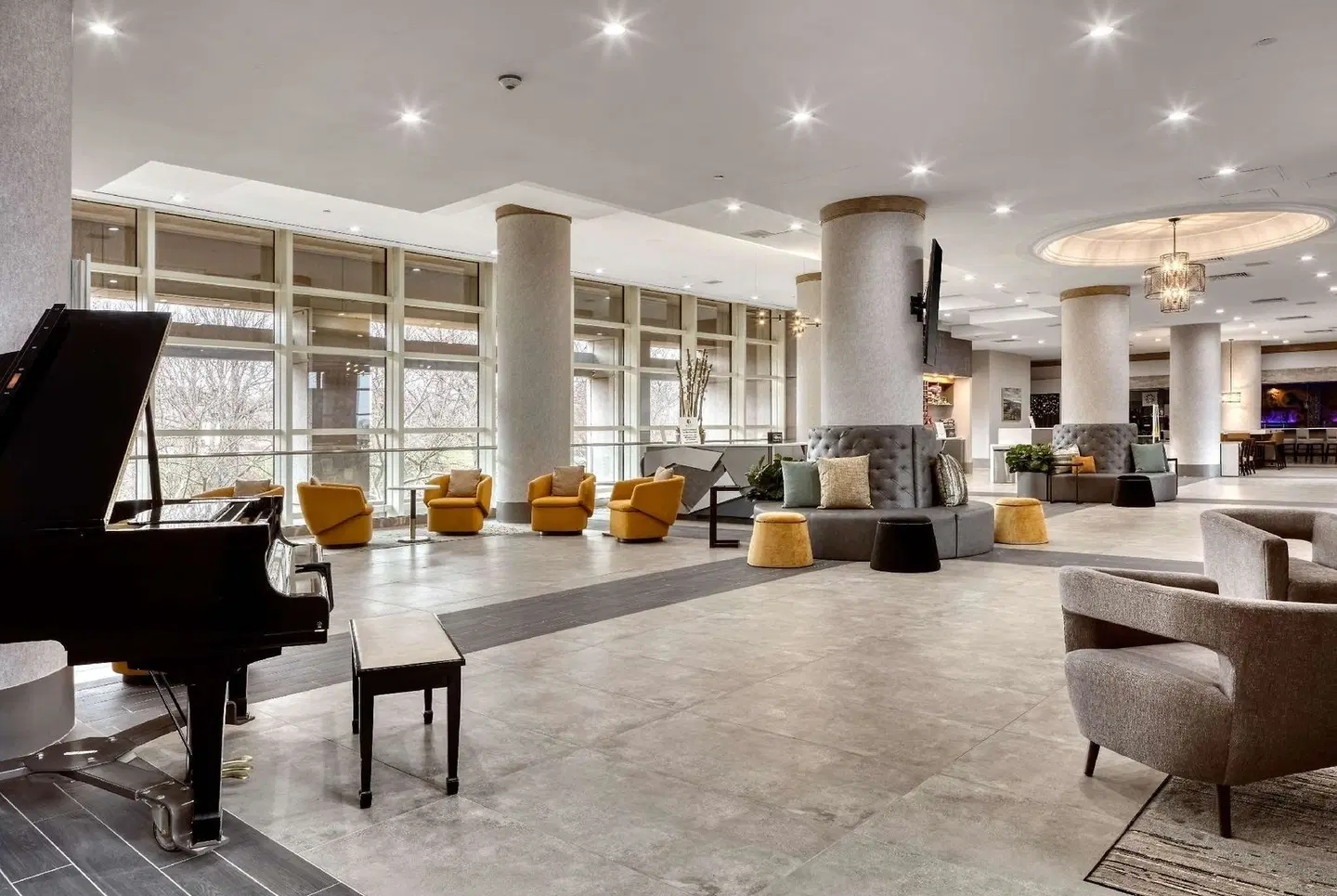 DoubleTree by Hilton Tulsa at Warren Place LOUNGE_LOBBY