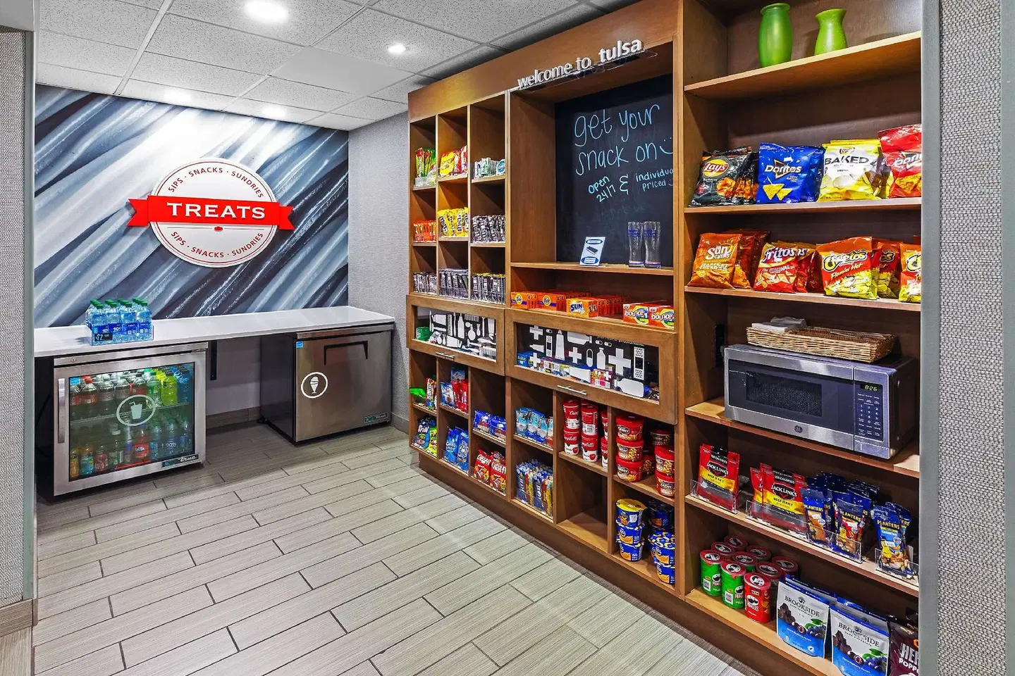 Hampton Inn & Suites Tulsa-Woodland Hills 71st-Memorial LOUNGE_LOBBY