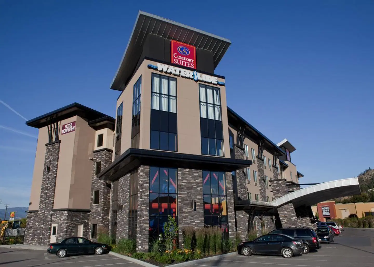 Comfort Suites EXTERIOR