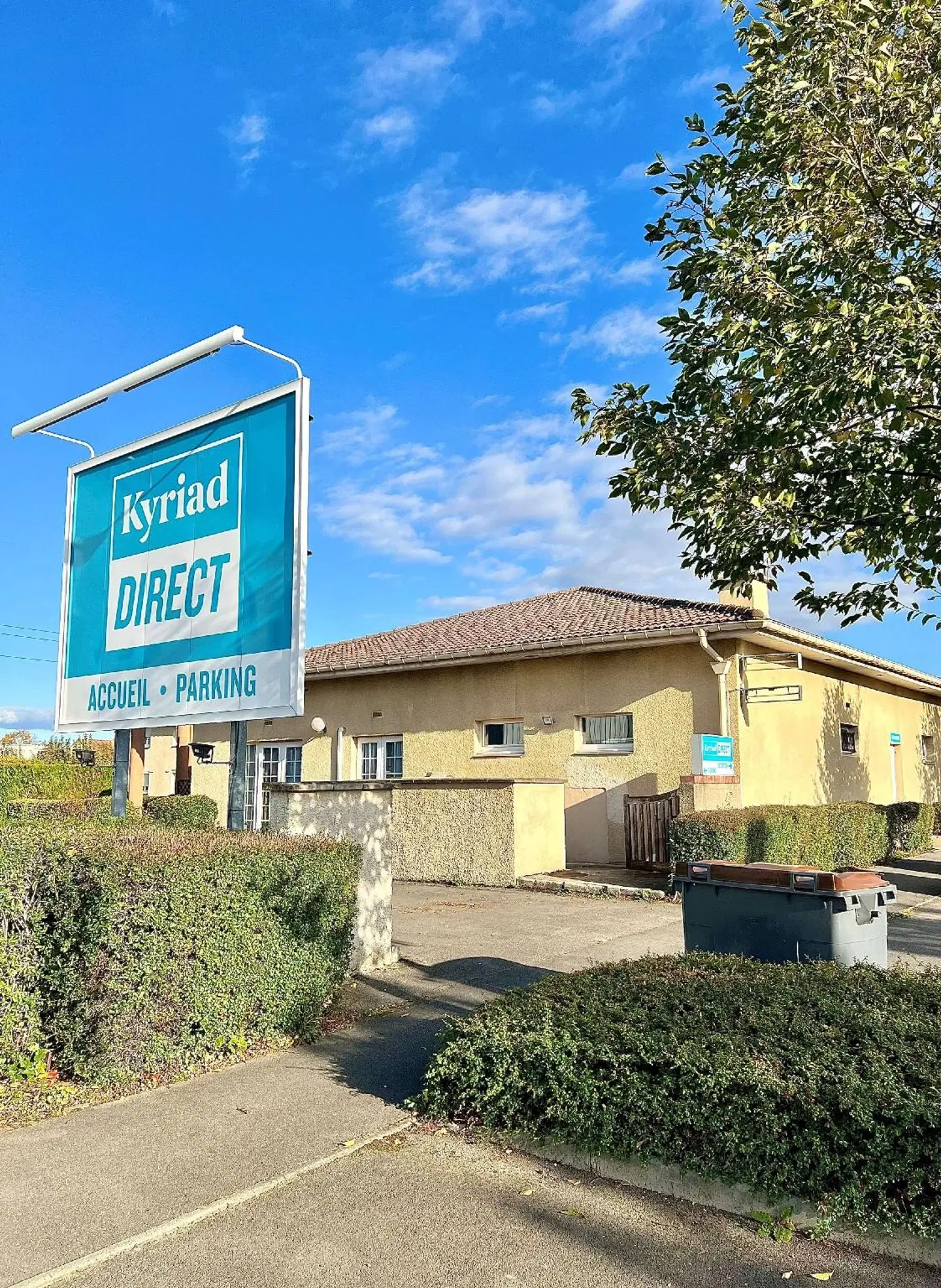 Kyriad Direct Reims Bezannes EXTERIOR