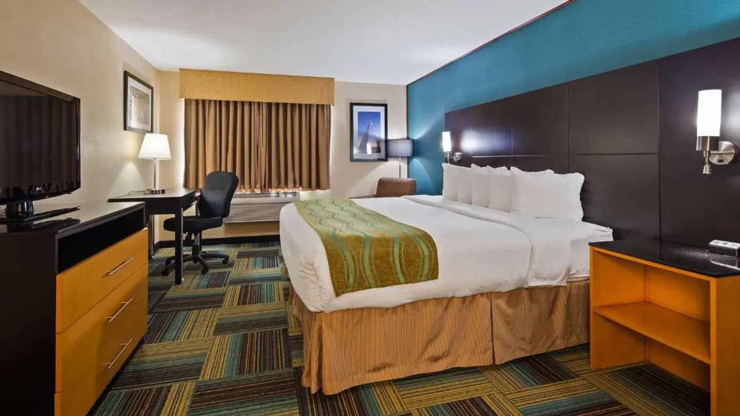 Best Western St. Louis Inn ROOM_EXAMPLE