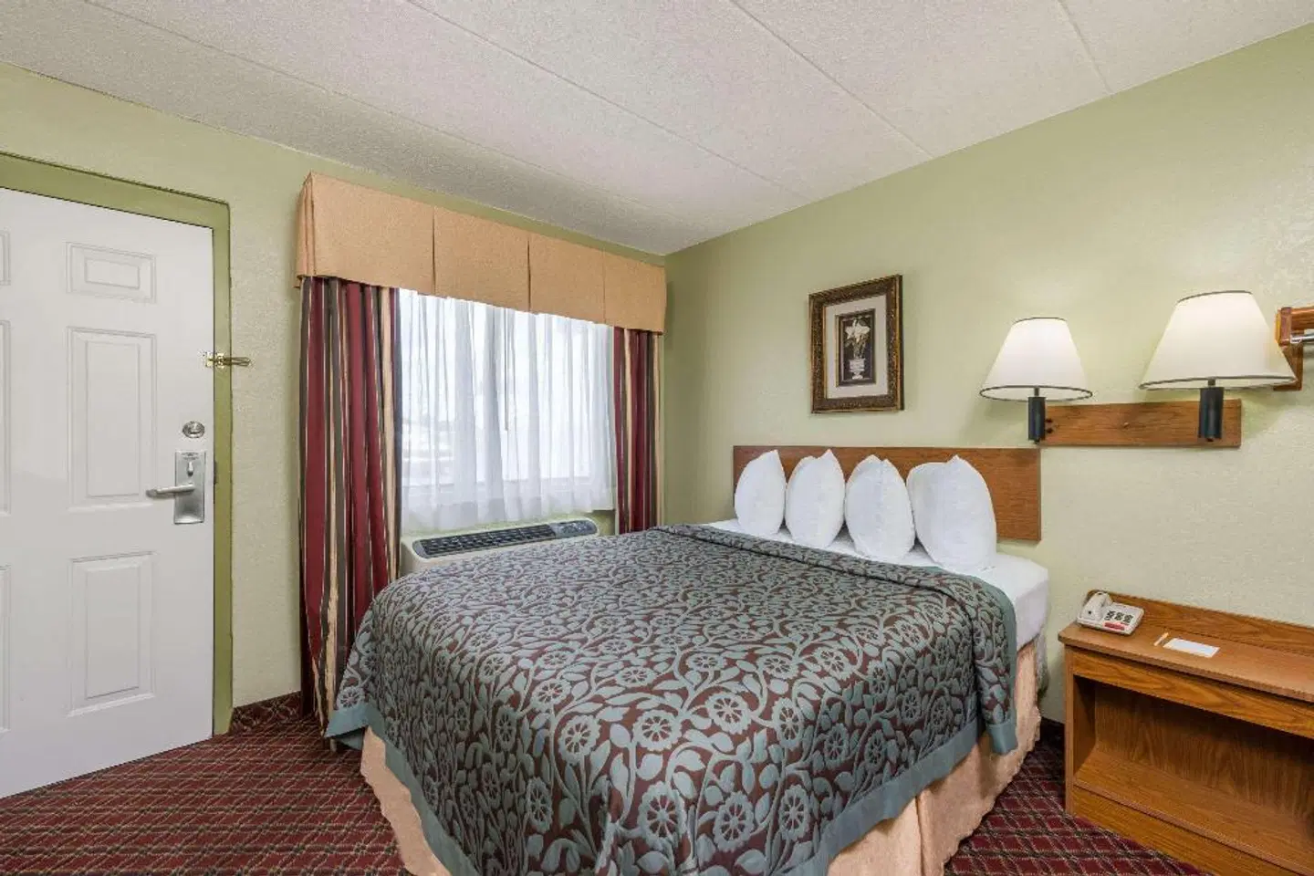 Days Inn & Suites by Wyndham Springfield on I-44 ROOM_EXAMPLE