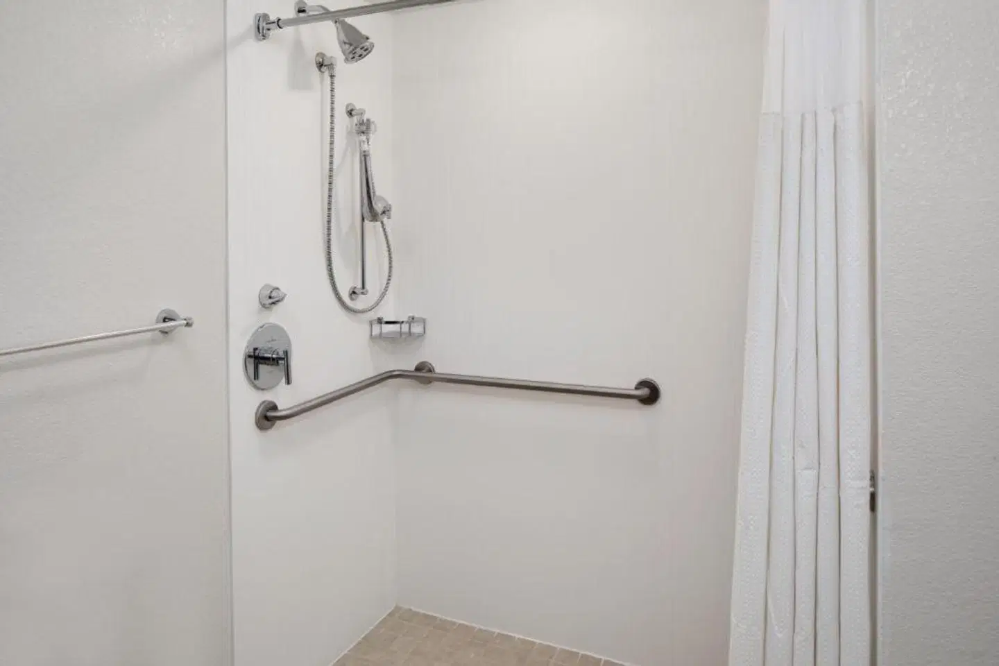 Courtyard by Marriott Pittsburgh West Homestead/Waterfront Badezimmer