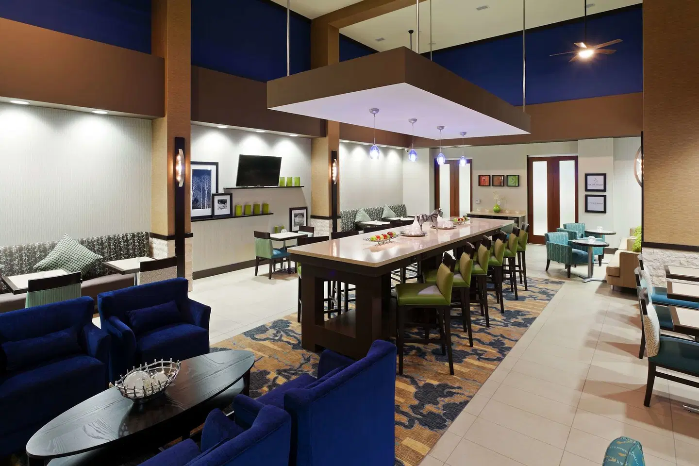 Hampton Inn & Suites Denver/Airport-Gateway Park Bar