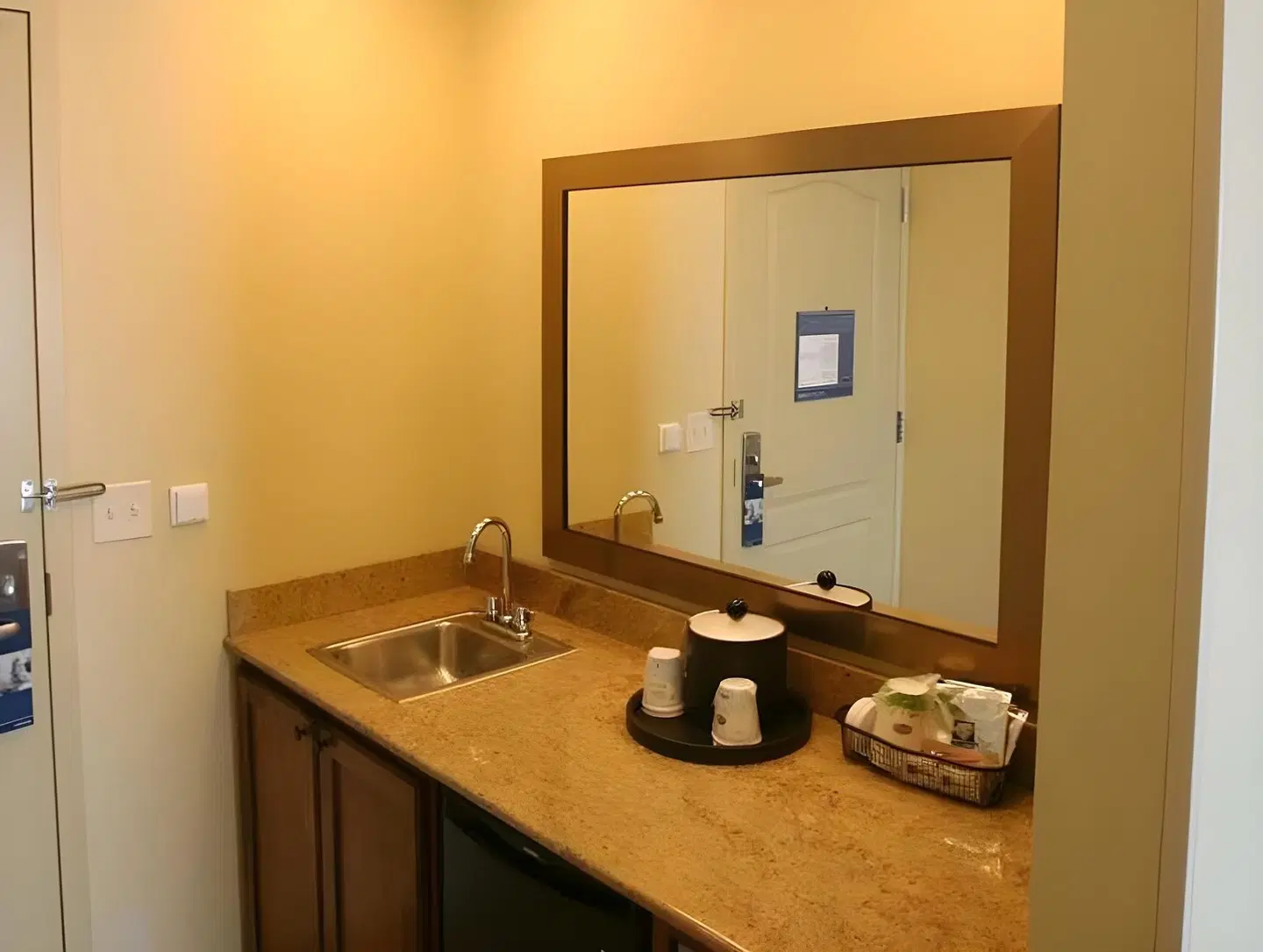 Hampton Inn & Suites Fargo Medical Center Badezimmer
