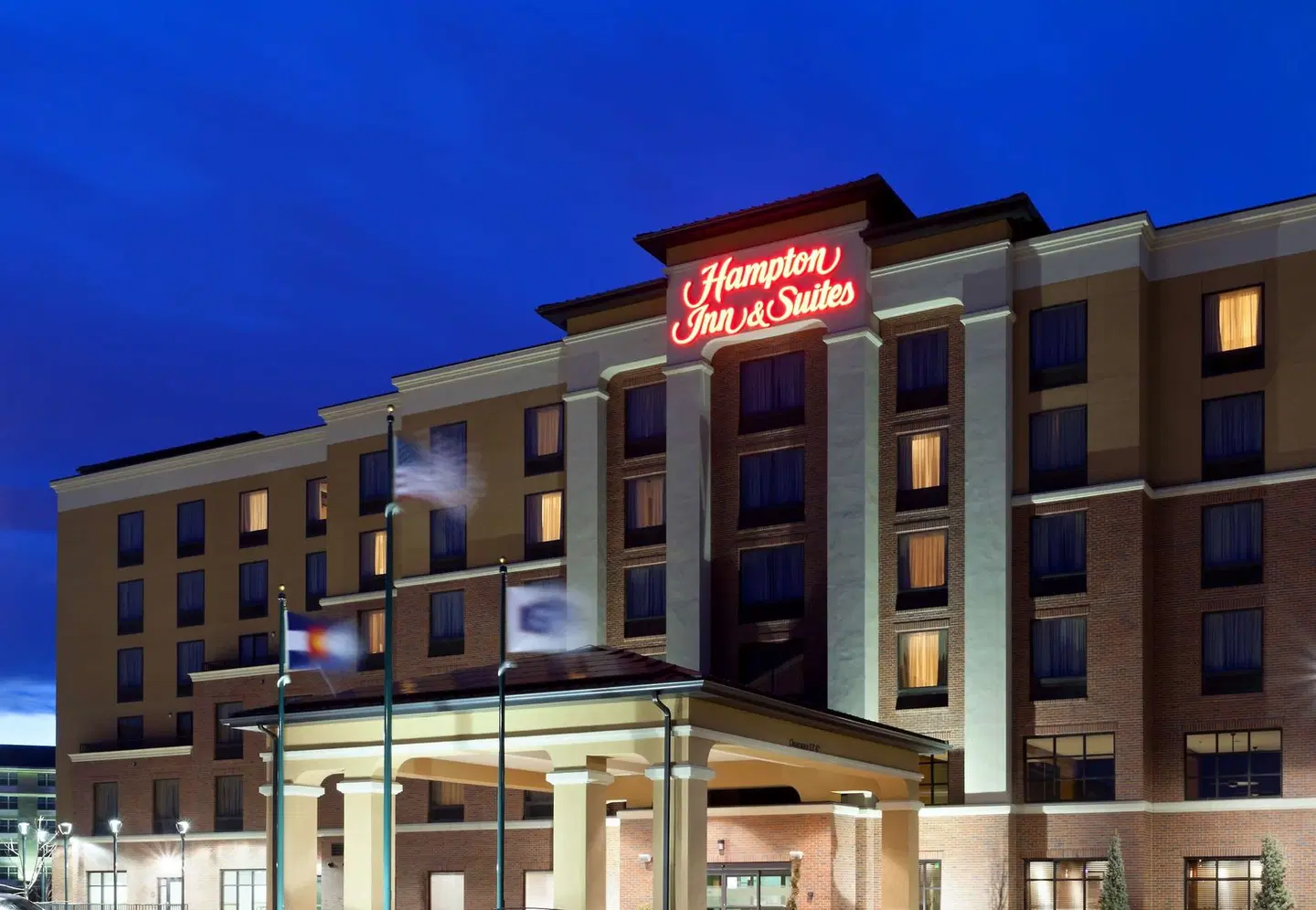 Hampton Inn & Suites Denver/Airport-Gateway Park EXTERIOR